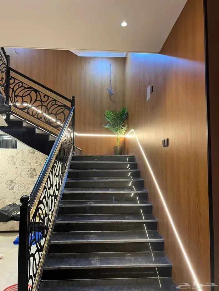 فرصه للبيع فيلا فاخره في الحمراء 8