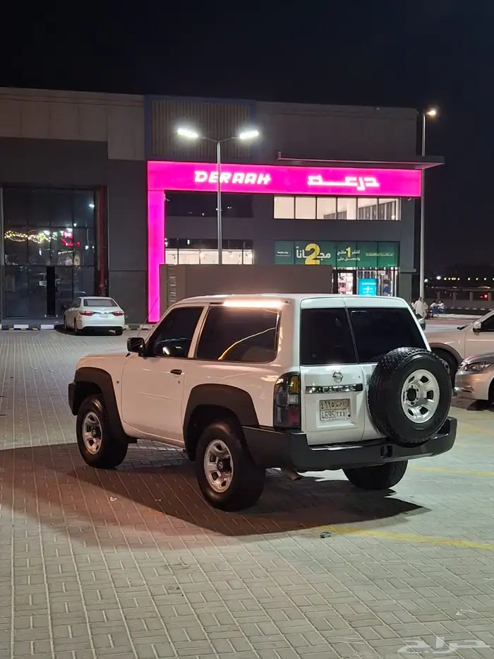 نيسان 2008 11