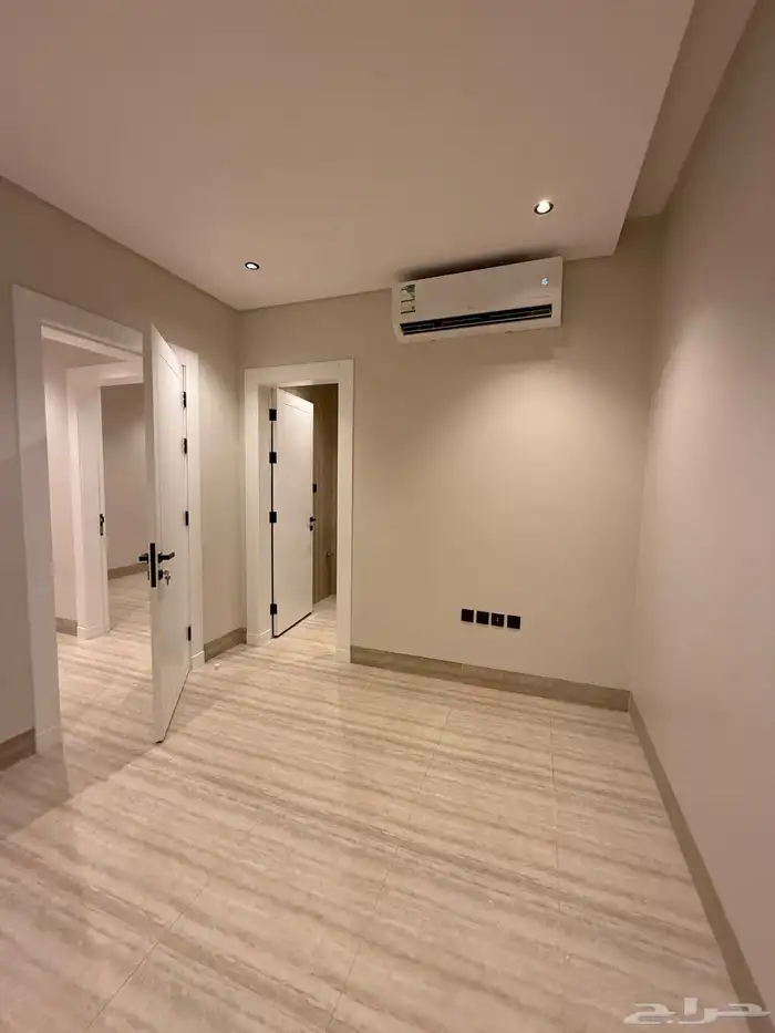 دور للإيجار حي العارض 4