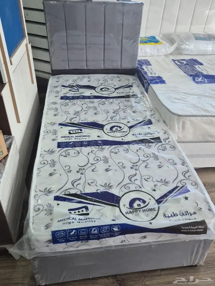 سرير خشب و دولاب ملابس جديد متوفر اقساط 5