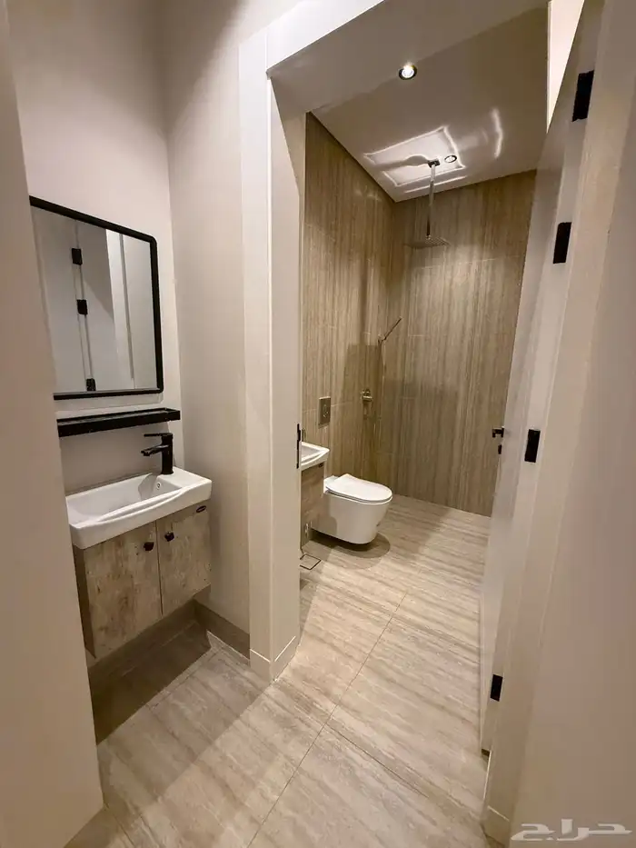 دور للإيجار حي العارض 7