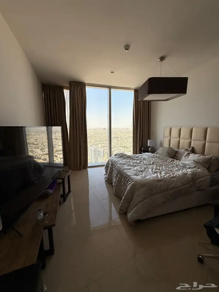 شقة للايجار السنوي برج رافال 4