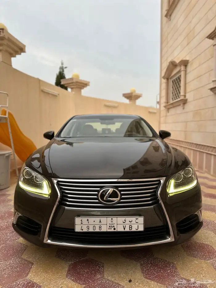 لكزس LS460 لارج موديل 2013 نظيف جدا 0
