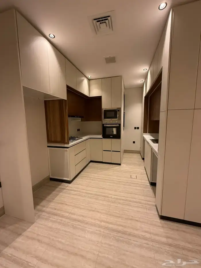 دور للإيجار حي العارض 12