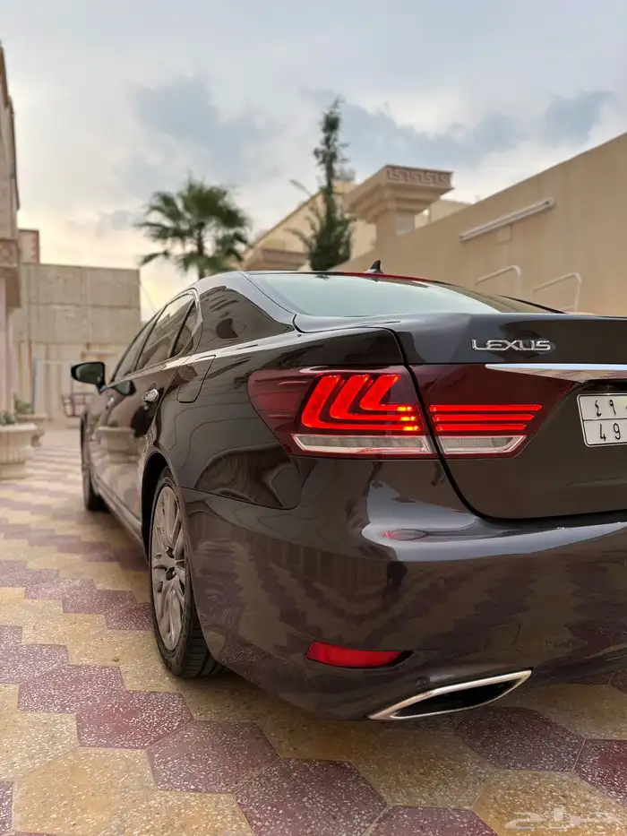لكزس LS460 لارج موديل 2013 نظيف جدا 16