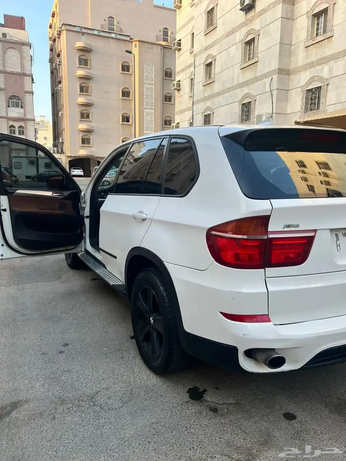 بي ام دبليو X5 1