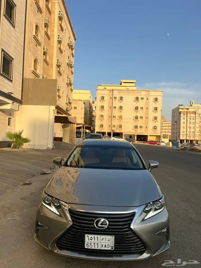 لكزس ES350سعودي قمة في النظافة 1