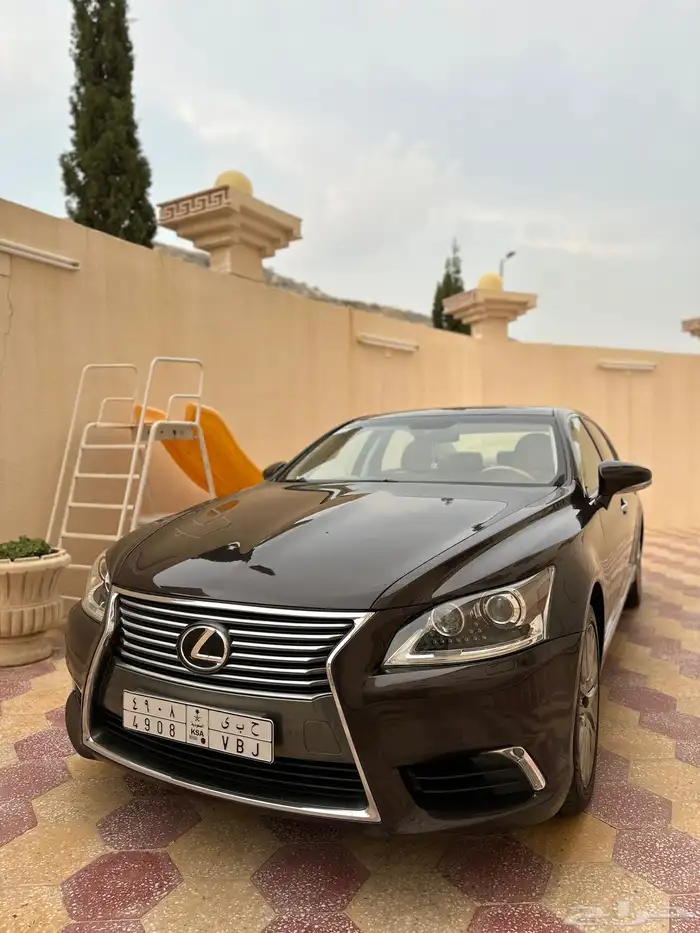 لكزس LS460 لارج موديل 2013 نظيف جدا 1