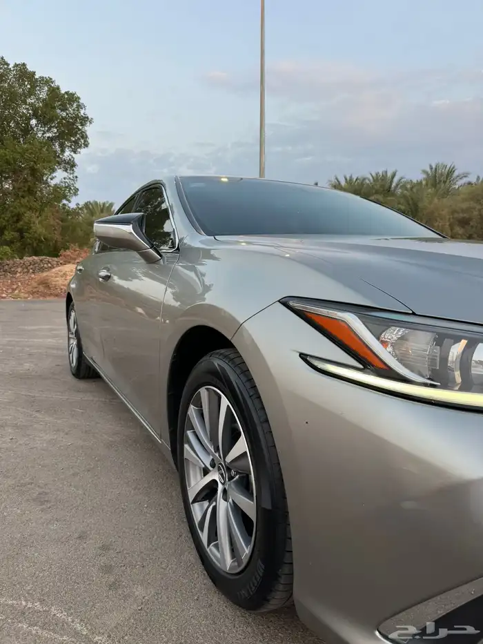 لكزس2020 ES250 4
