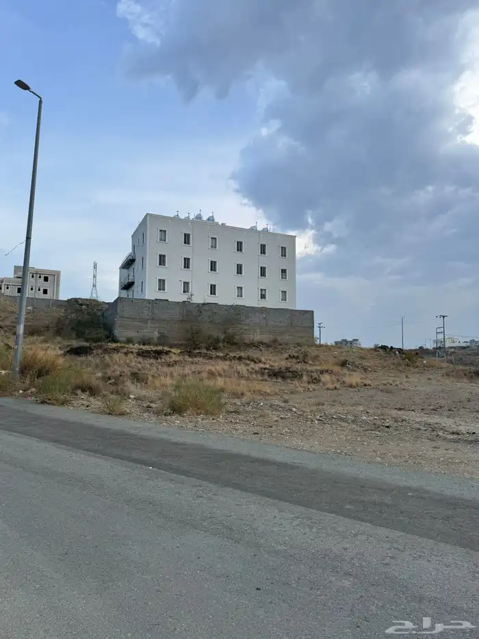 الباحة مقابل مول الباحة موق ممتاز 4