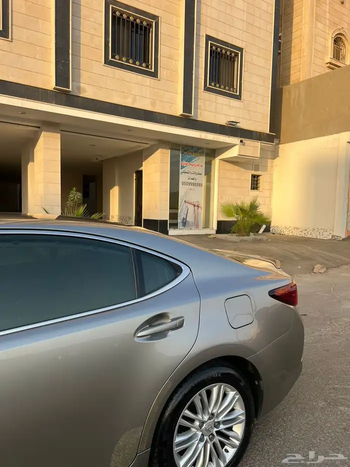 لكزس ES350سعودي قمة في النظافة 8