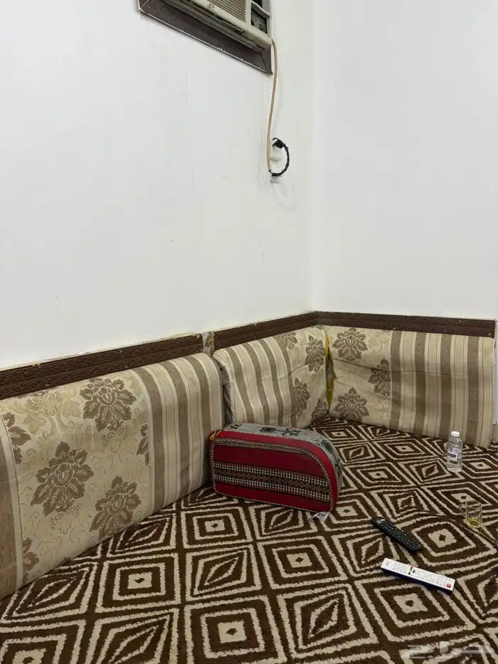 اثاث 0