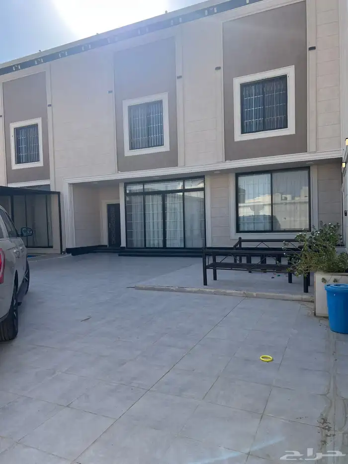 فرصه للبيع فيلا فاخره في الحمراء 7