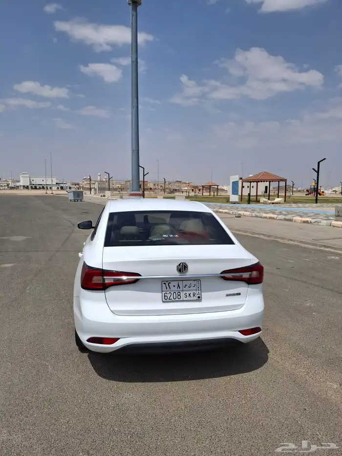 ام جي 5 11