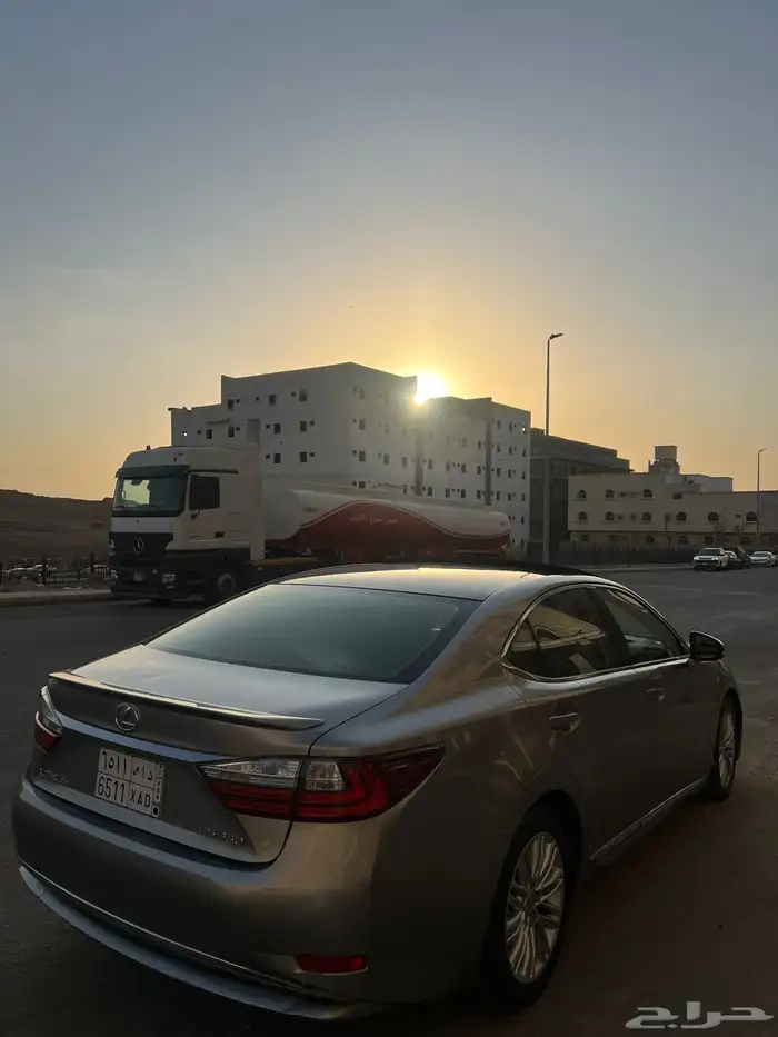 لكزس ES350سعودي قمة في النظافة 9
