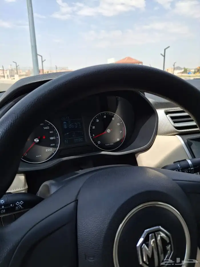 ام جي 5 13