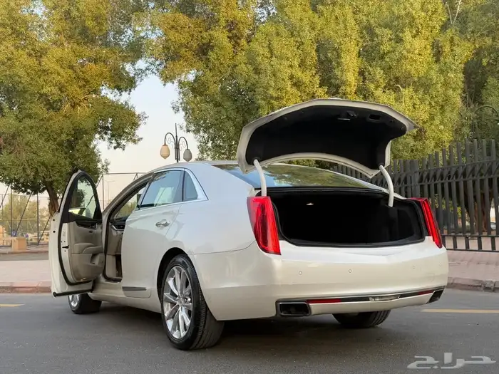 كاديلاك XT5 2014 ( بحالة الوكالة ) 41