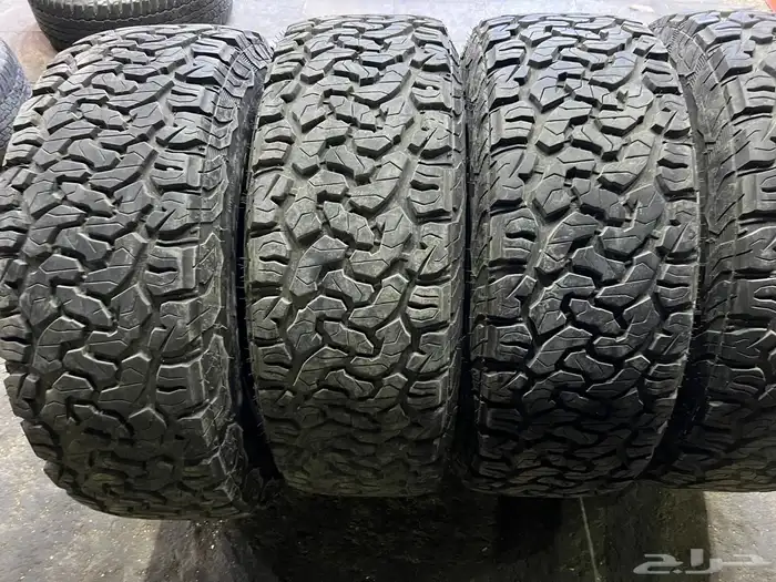 كفرات بي وآي نص حجري مقاس 285 70 17 24 0