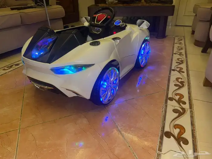 سياره أطفال مع الريموت والشاحن 0