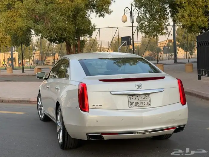 كاديلاك XT5 2014 ( بحالة الوكالة ) 34
