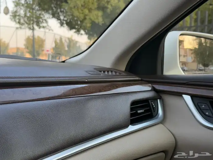 كاديلاك XT5 2014 ( بحالة الوكالة ) 51