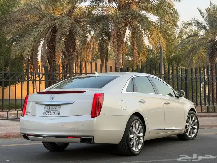 كاديلاك XT5 2014 ( بحالة الوكالة ) 24