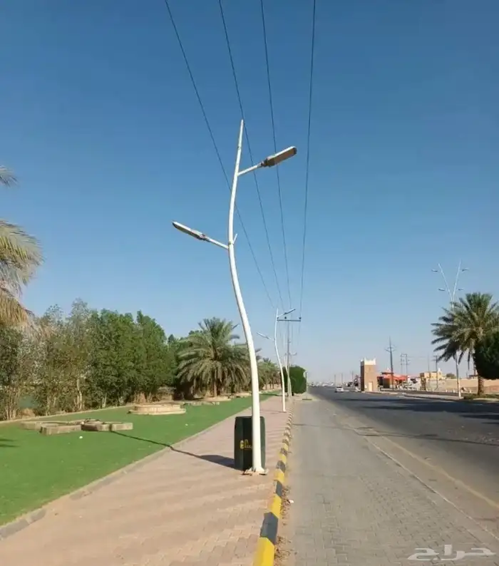 أعمدة إنارة شوارع 52