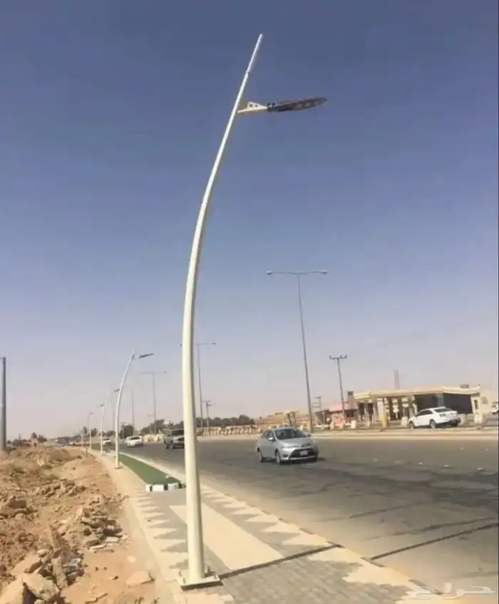 أعمدة إنارة شوارع 51