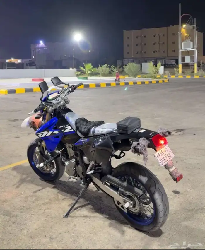 دباب دي إر ازرق 1