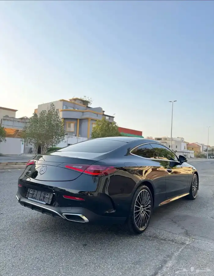 CLE200 Coupe 2025 جديده وعلى الضمان 4