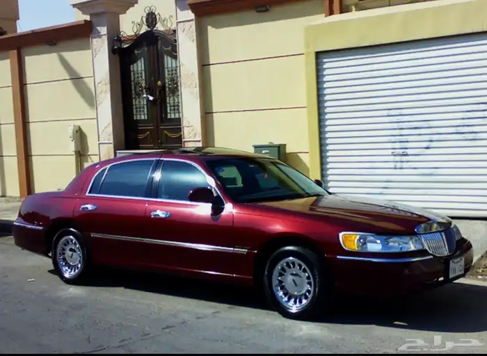 لنكولن تاون كار 1998 47