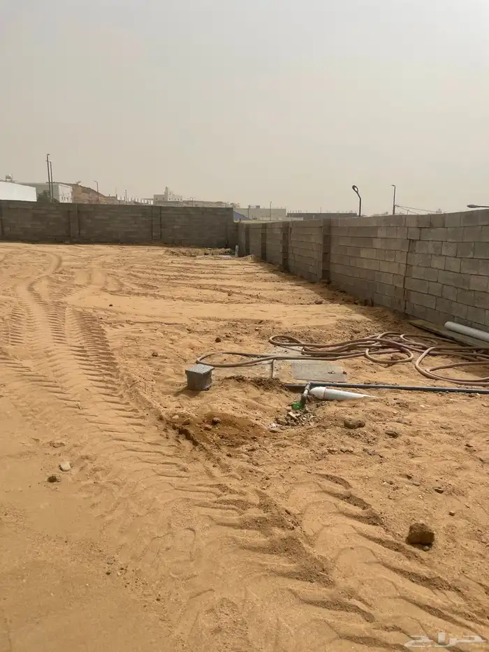 حوش للايجار بالسيل الصغير 0