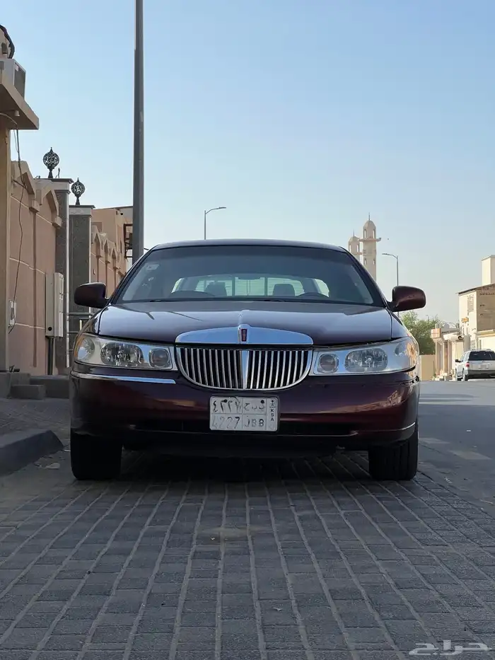 لنكولن تاون كار 1998 23