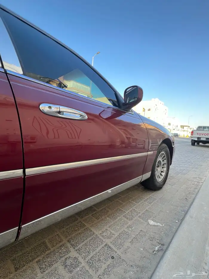 لنكولن تاون كار 1998 27