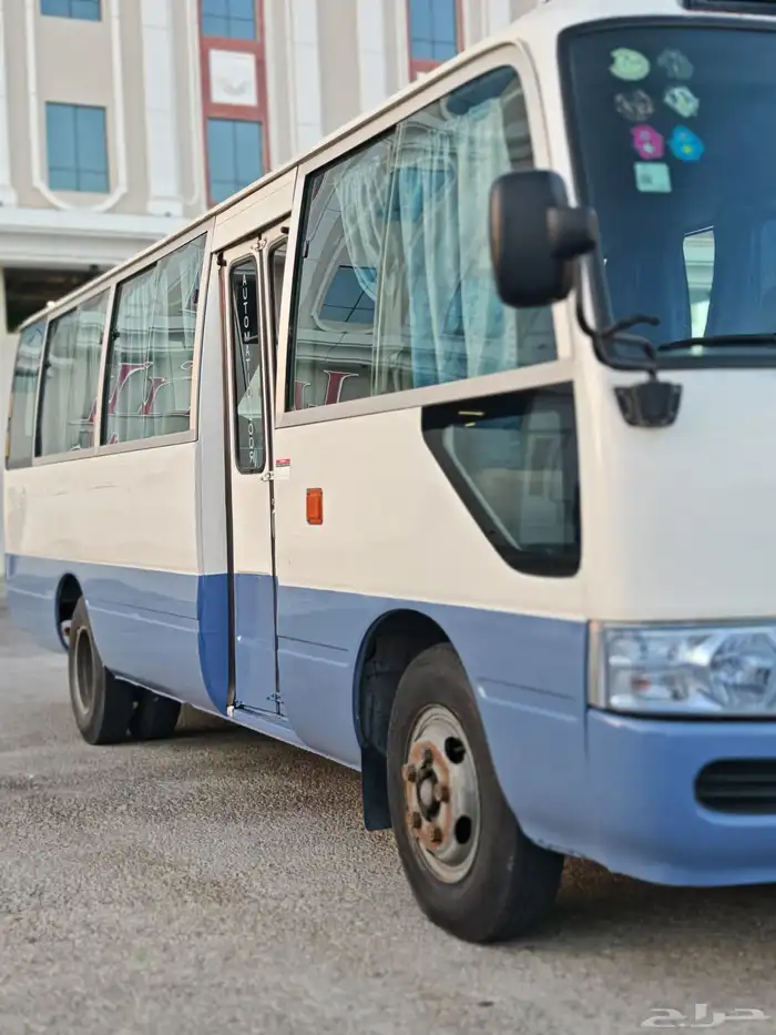 باص بنزين كوستر 30 راكب نظيف 5