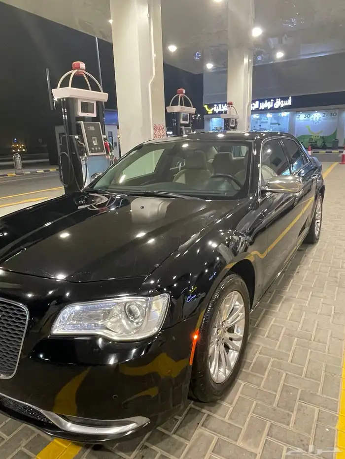 كرايسلر 2017 مالك اول للبيع 4