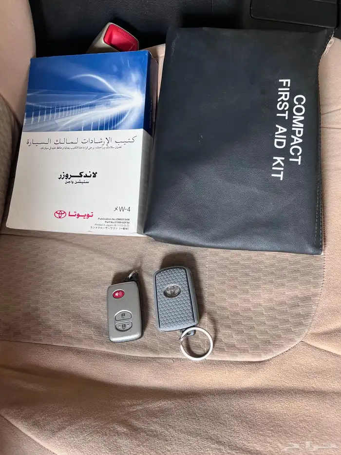 لاندكروزر 2011 gxr 7