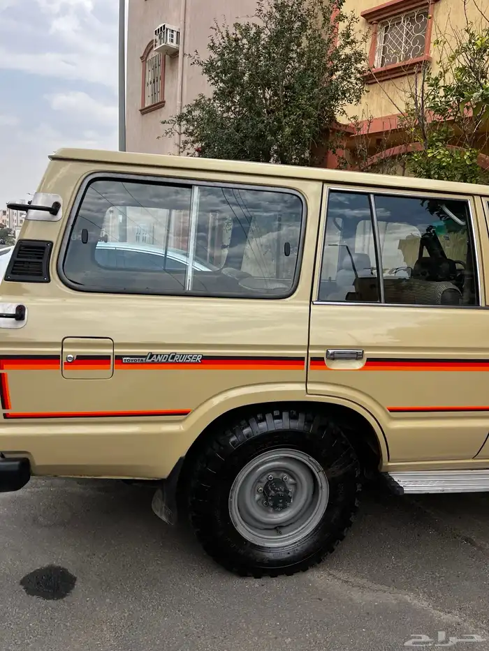 لاندكروزر 1984 18