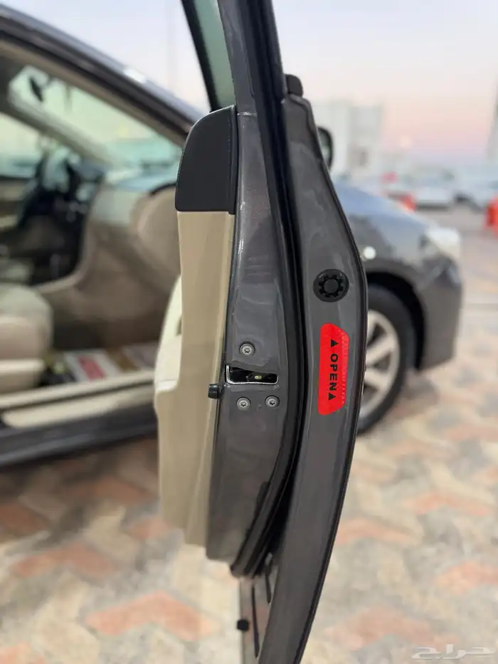 تويوتا كورلا 2013 مخزنة 21