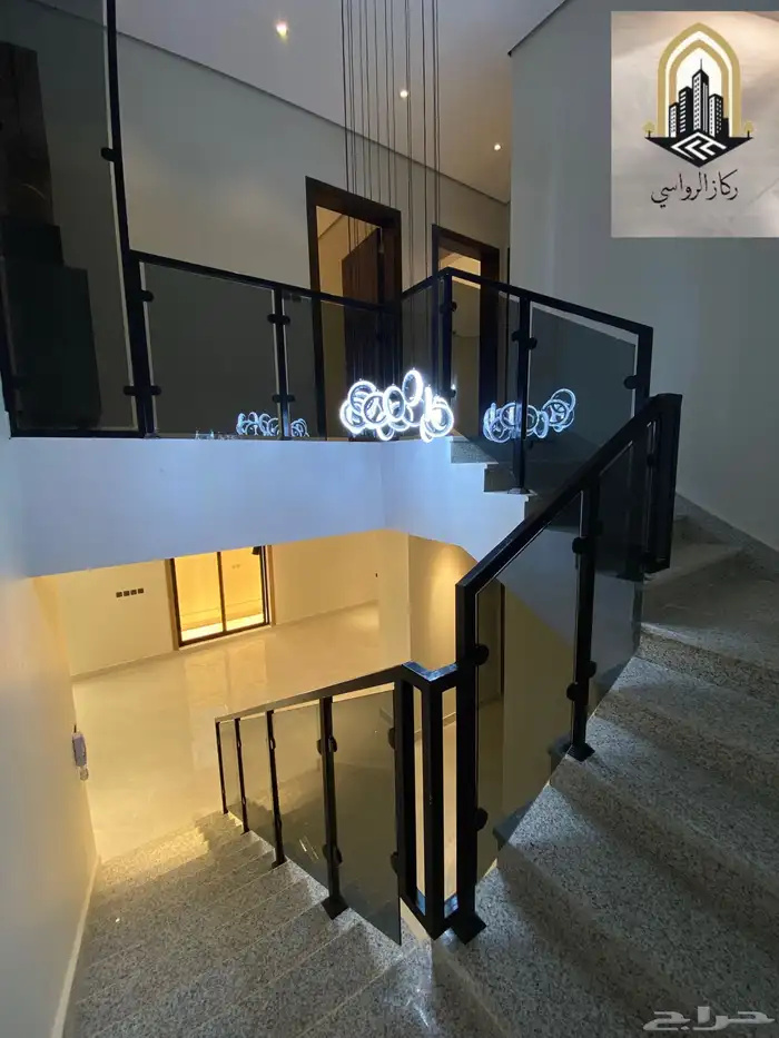 فيلا روف ارضي للبيع حي الاخضر 6