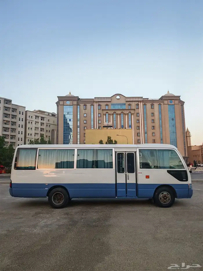 باص بنزين كوستر 30 راكب نظيف 14