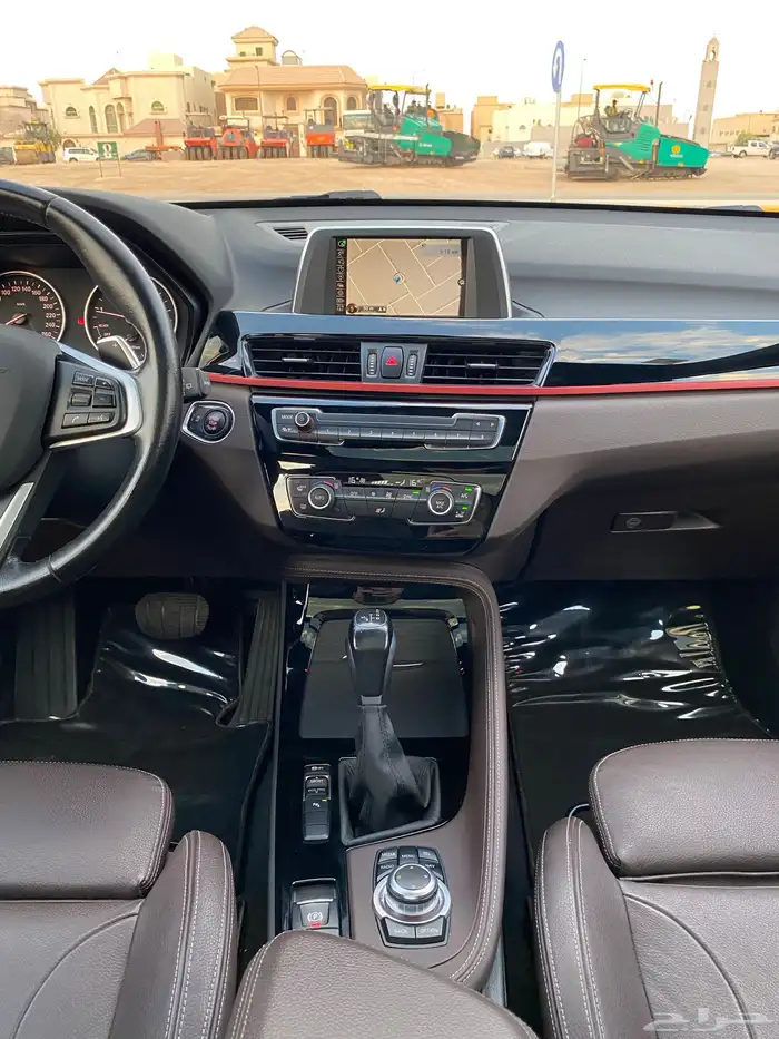 BMW X1 2016 بحالة الوكاله 8