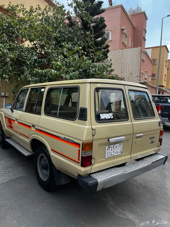 لاندكروزر 1984 0