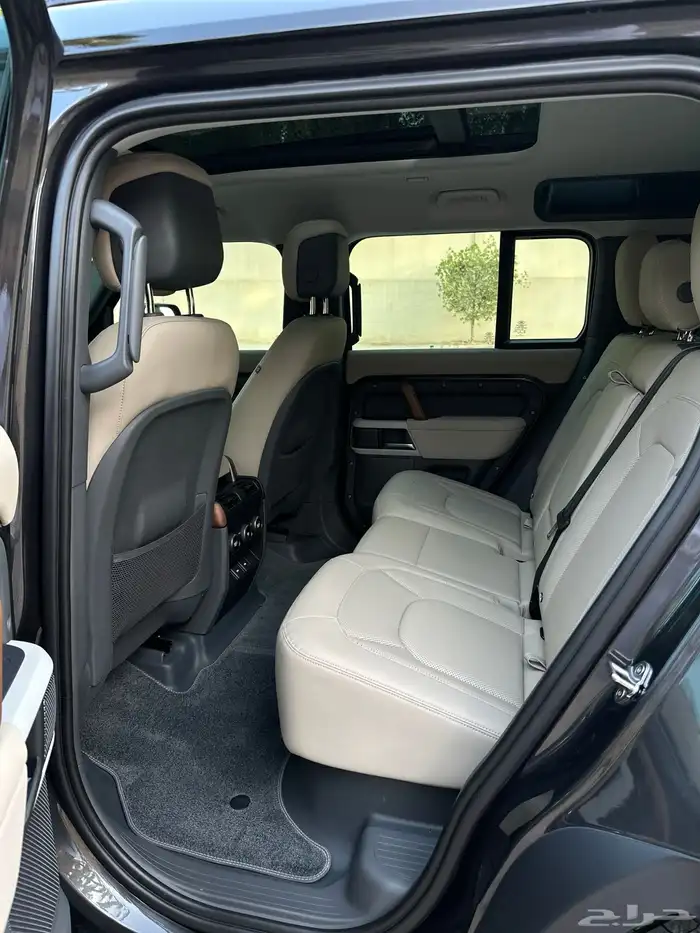 ديفندر HSE 2023 V6 كاربثيان 24