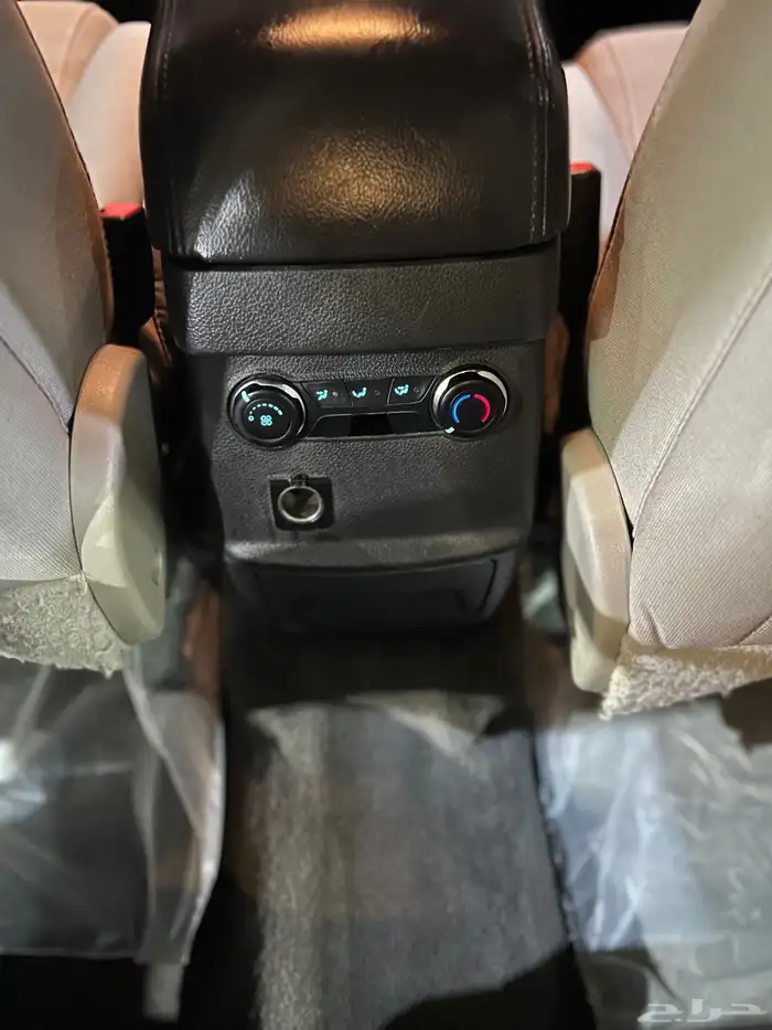 فورد اكسبلور 2013 دبل بحالة الوكاله بسعر 36 5