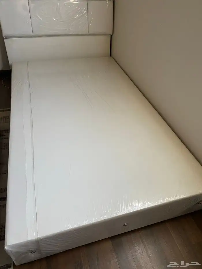سرير 120   200 2