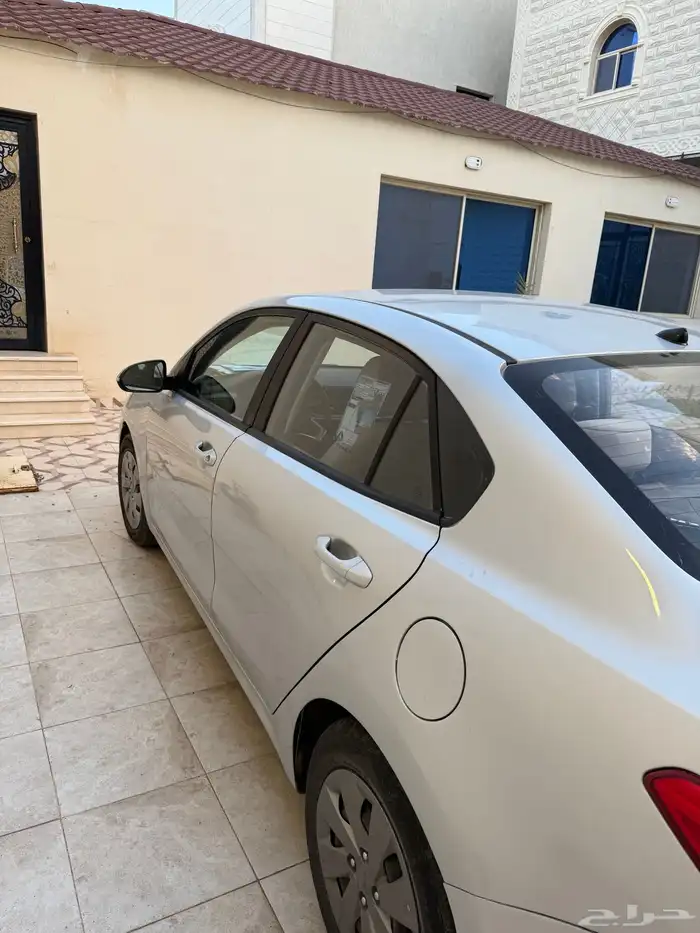 كيا ريو 2019 نظيفه للبيع 3