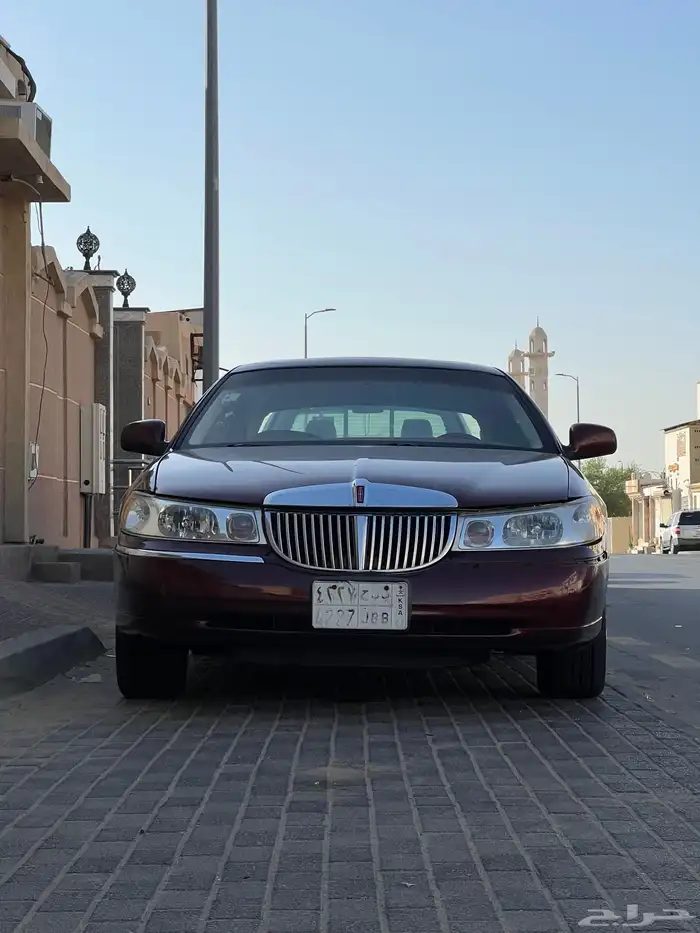 لنكولن تاون كار 1998 24