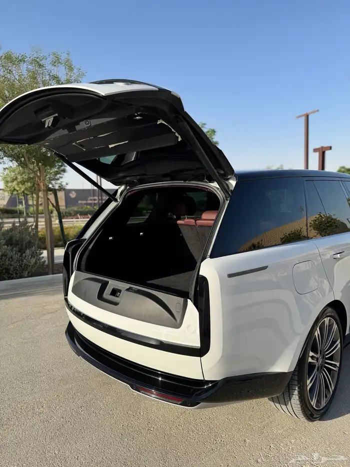 Range Rover Vogue سليم من الحوادث 3
