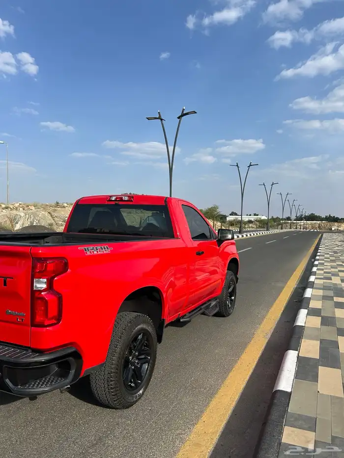 سلفرادو تريل بوس ماشي ثلاثين الف فل كامل شبه جديد 5